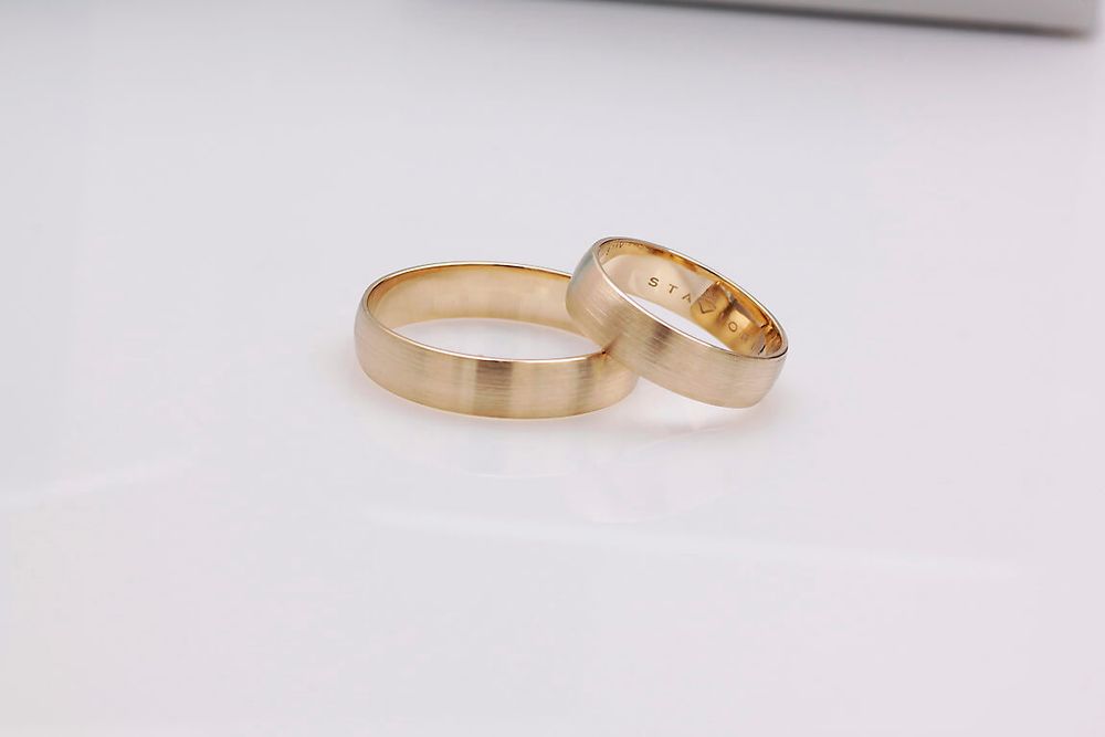 złota obrączka staviori