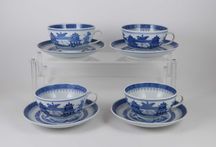 Chávenas com pires porcelana azul e branca da China Cantão, CADA