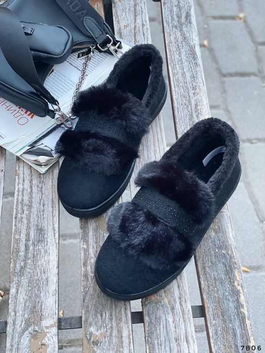 37,38,39,41 р.Зимові автоледі.Бурочки хутряні.Чорні тапочки.Черевики