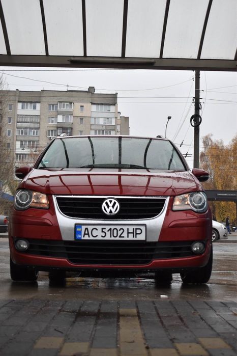 Фольцваген тоуран 1.9,не фарбований