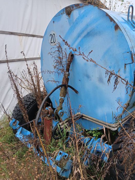 Апарат для внесення аміачної води АВА 8