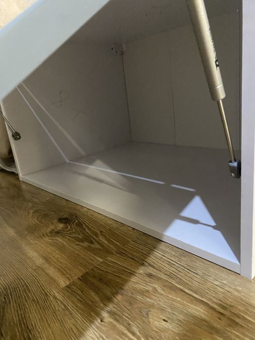 Кухонная тумбочка навесная 60/80 Новая