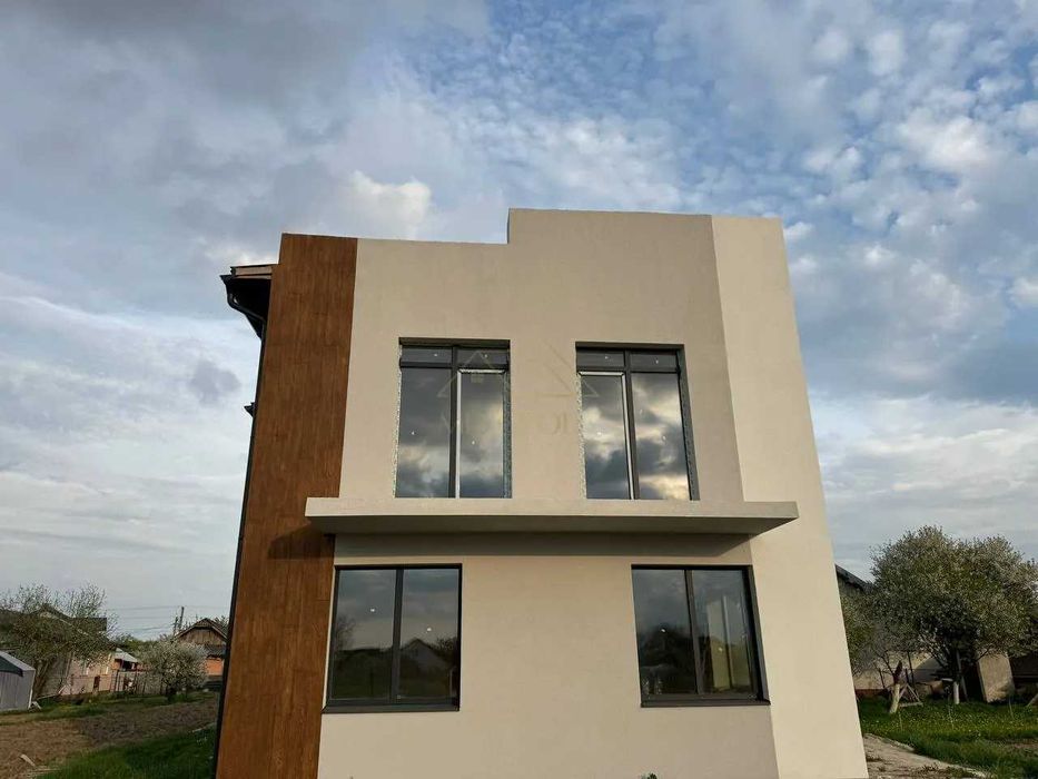 Вовчинецькі гори/Продається будинок (дуплекс) 130 м2/ТОП ціна $730/м2