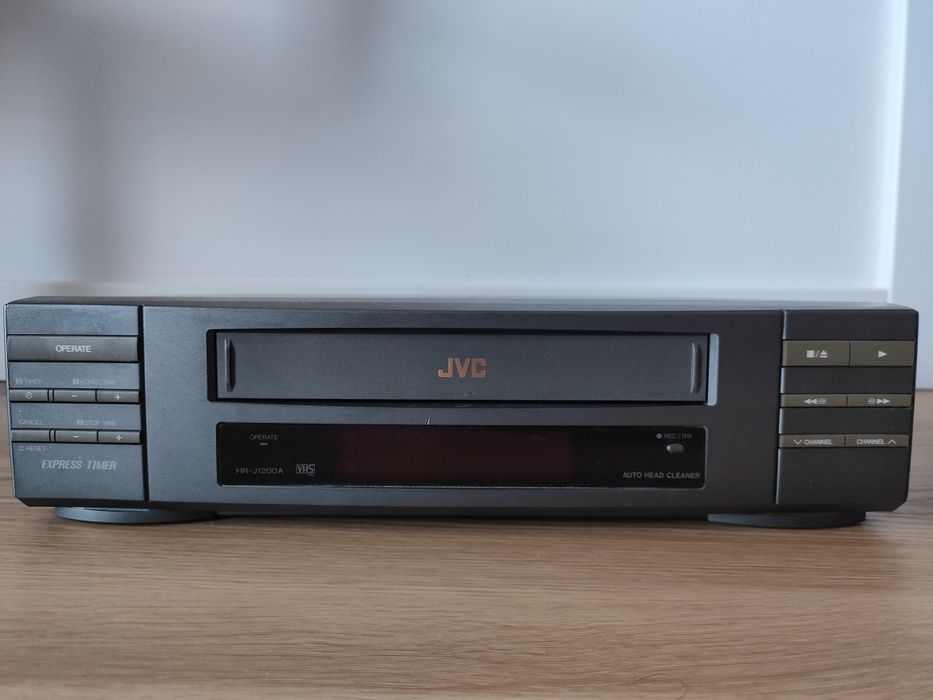 Magnetowid JVC HR-J1200A sprawny