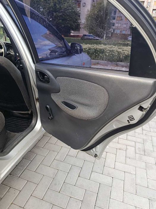 Продам машину daewoo sens