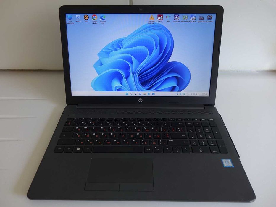 Ноутбук HP 250 G7 15.6, i7-8565U, 8gb, 256gb ssd, Win11, ОБСЛУЖЕН