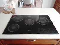 Duża elektryczna płyta ceramiczna Whirlpool AKM 970/BA/01