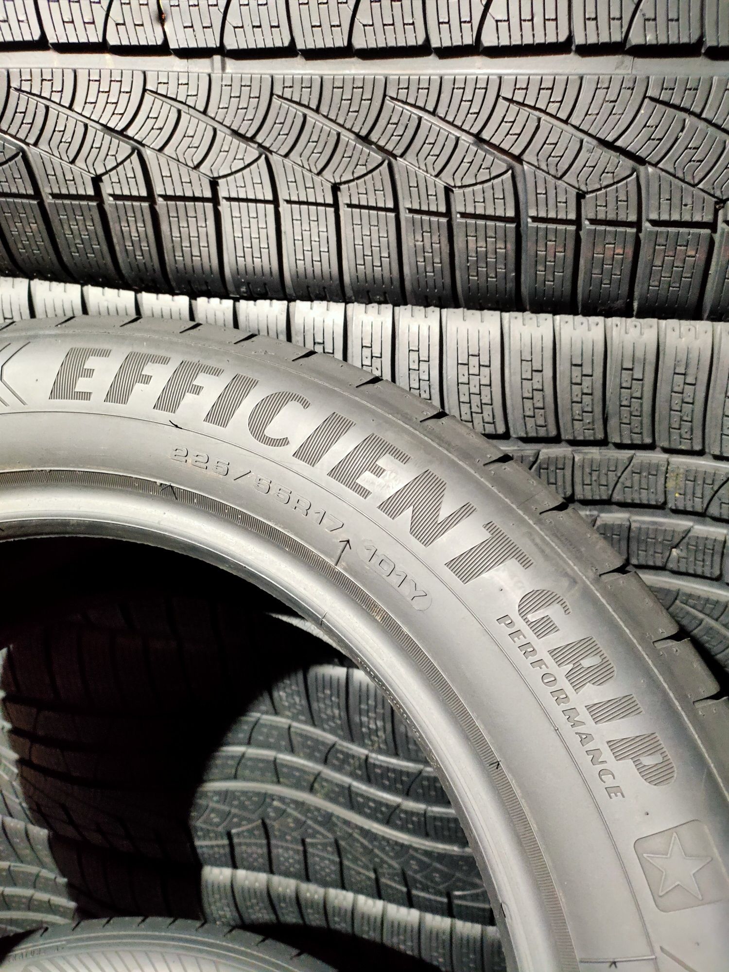 225/55R17 GoodYear Efficient Grip Performance 2019r 5,5mm