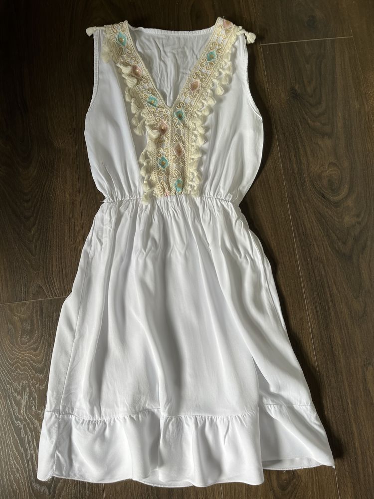 Krótka sukienka boho