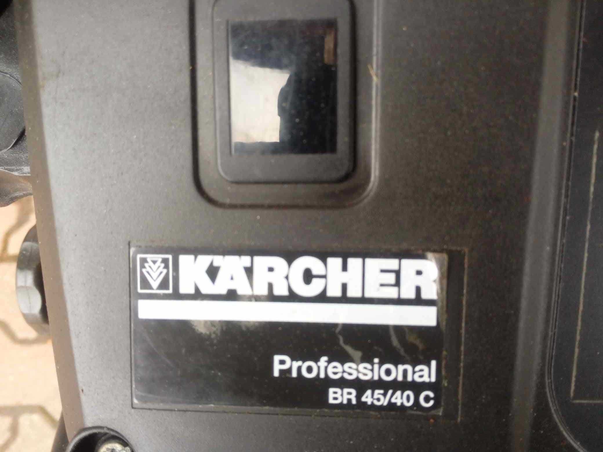 Szorowarka KARCHER BR 45/40 C akumulatorowa sieciowa 230V