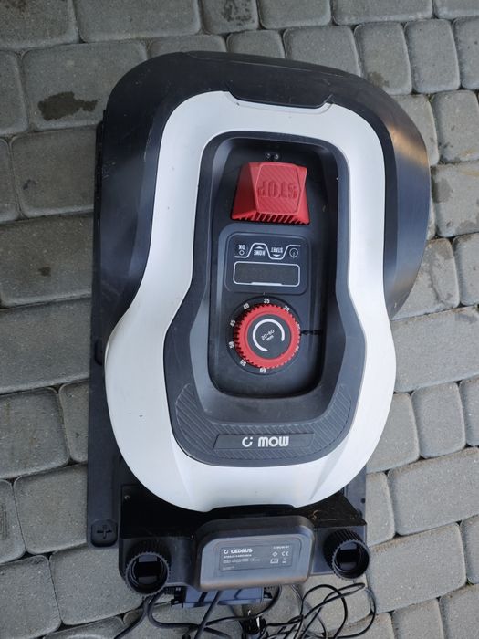 Robot koszący c mow 5 uszkodzony