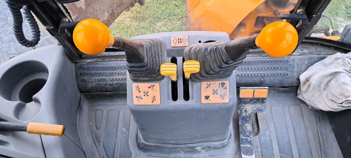 Koparko-ładowara JCB 3CX