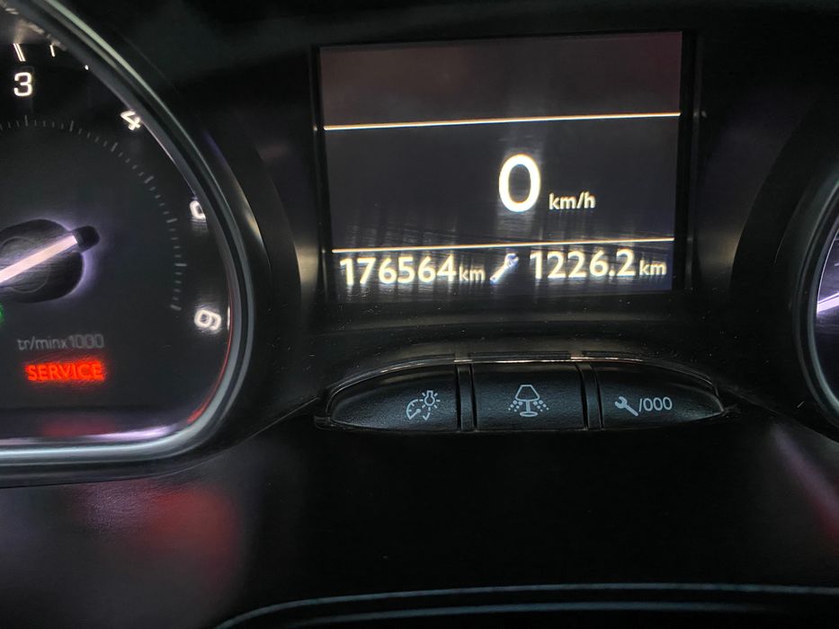 Ledy*Klimatronik*Navi*Skóra*Tempoma...