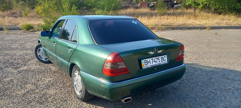 Продам Mercedes c200 w202