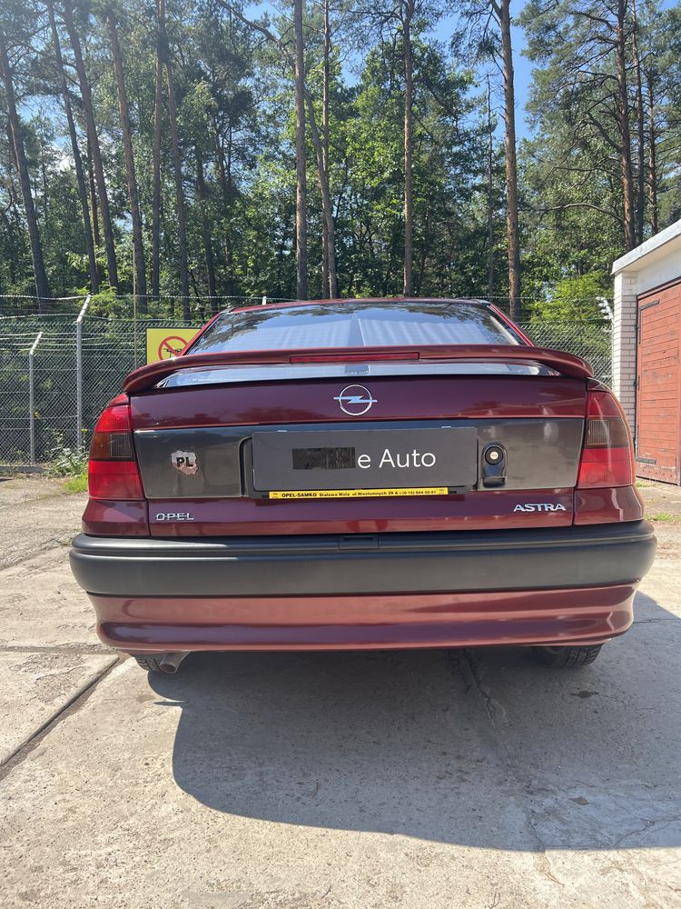 Opel Astra 1.4 bezwypadkowy salon Polska 1 właściciel