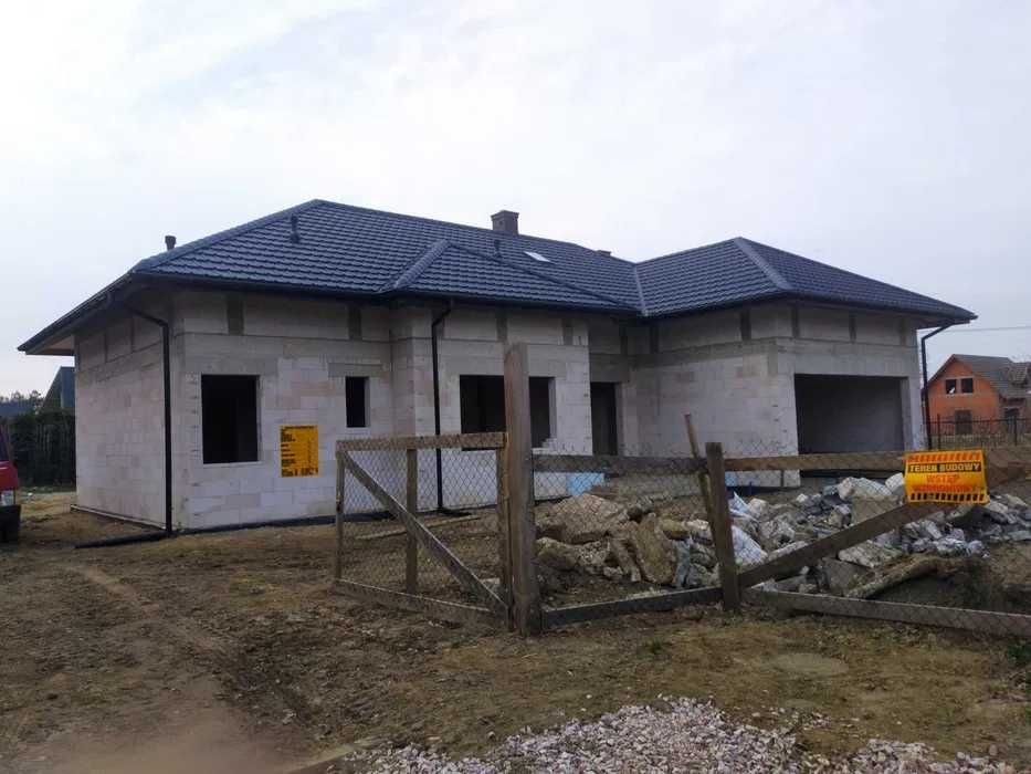 Budowa domu, budynki gospodarcze , więźba dachowa, pokrycia dachowe