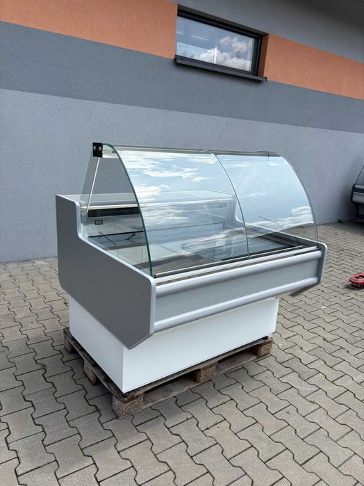 Lada chłodnicza 2021r Rapa jak nowa