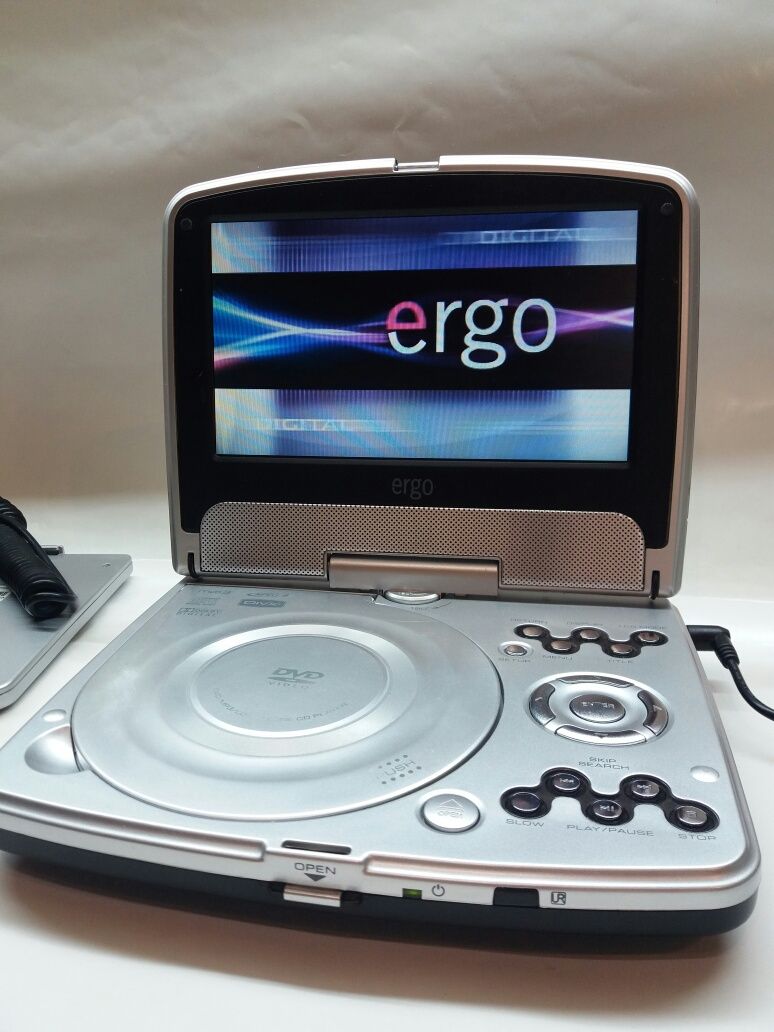 DVD проигрыватель с монитором Ergo
