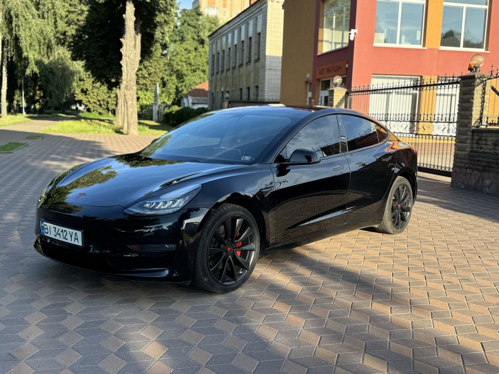 Tesla model 3 Dual motor
