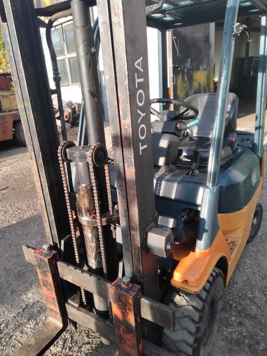 Навантажувач Toyota 7FD15 дизель