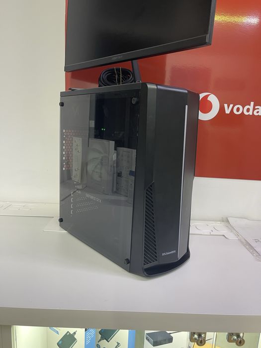 Pc i3/16GbDDR4/GTX1650/Monitor