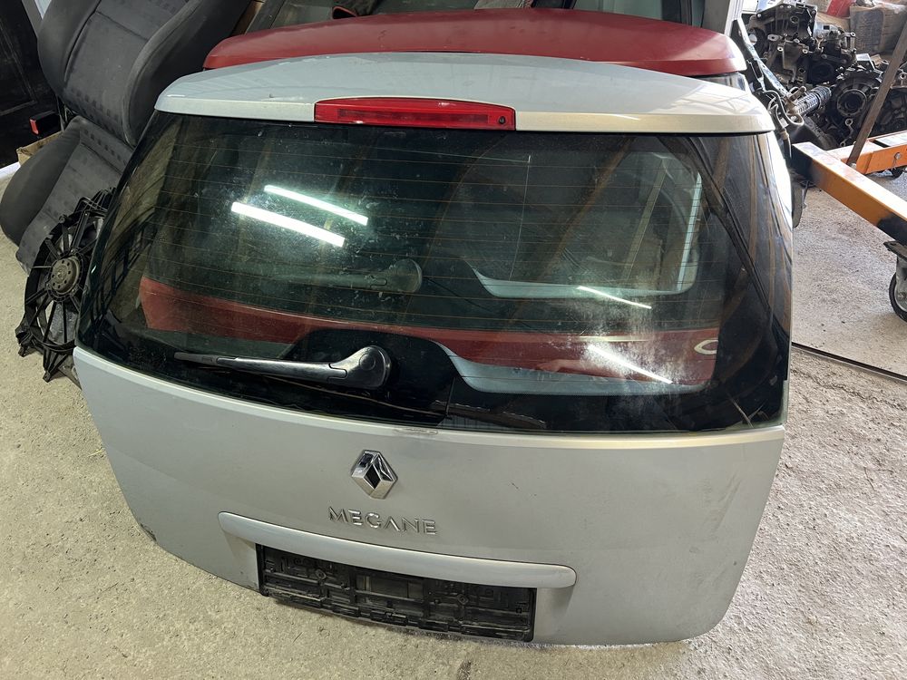 Ляда кришка Багажника  кляпа універсал Renault Megan 2 Рено Меган 2
