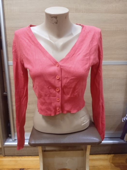 Женская косметика, одежда