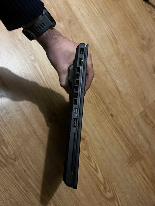 Lenovo T460 i5 6200u, 16gb RAM, 512gb SSD + Baterias EXTRA + Modem LTE