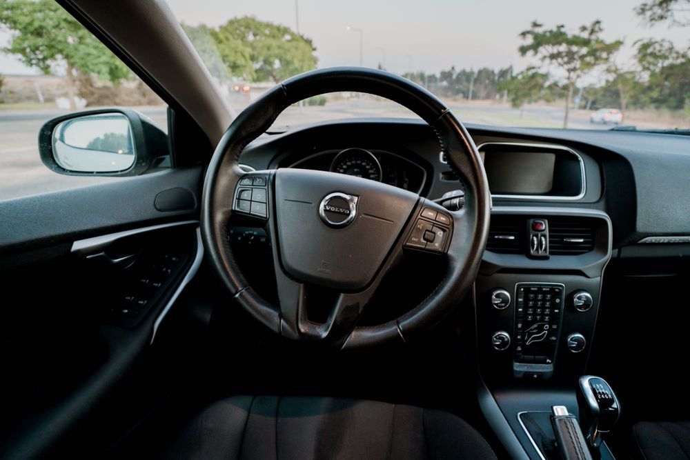 2017 Volvo v40 2.0 d2 business