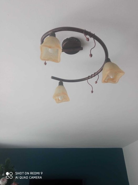 Na sprzedaż dwa żyrandole lub osobno pojedynczo