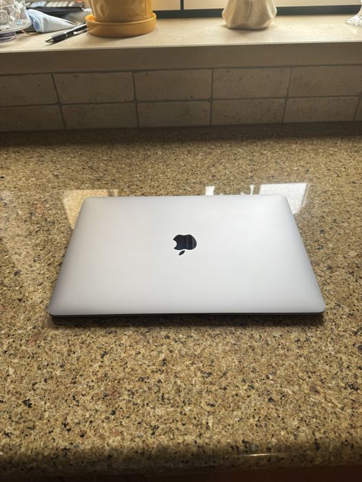 MacBook M1 + Magic mouse + USBc hub (sem uso nenhum)