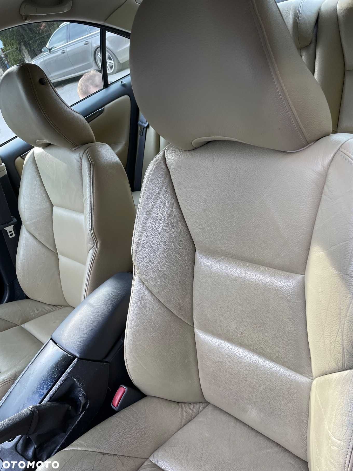 Volvo s60 2.4 Momentum uszkodzony