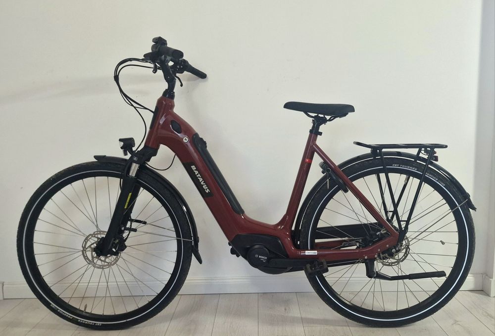 Rower elektryczny Batavus Altura E-go Plus Bosch smart 2024powystawowy