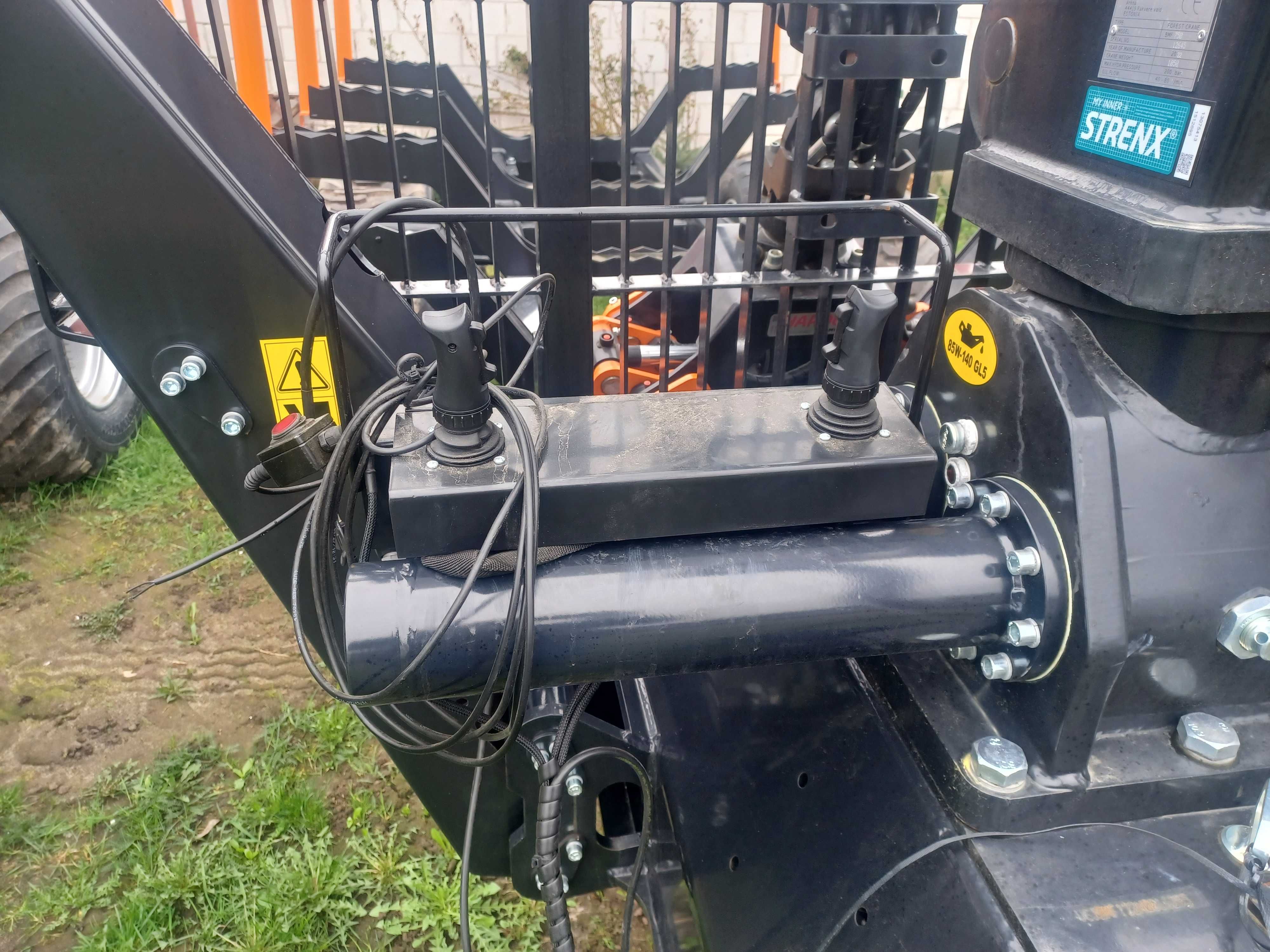 Przyczepa leśna zrywkowa BMF 12T2 Pro 750, elektryk, mini joysticki.