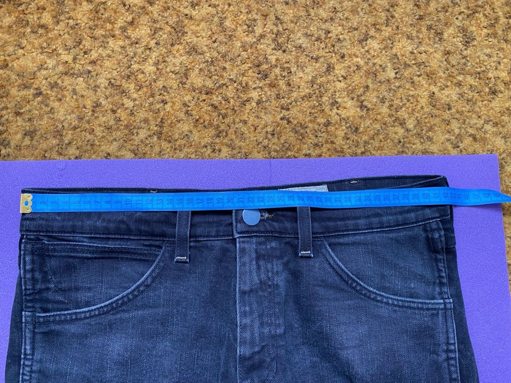 Wrangler джинси  чоловічі (32 розмір М )оригінальні