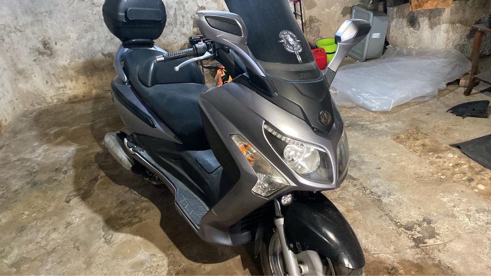 Sym gasolina motociclo