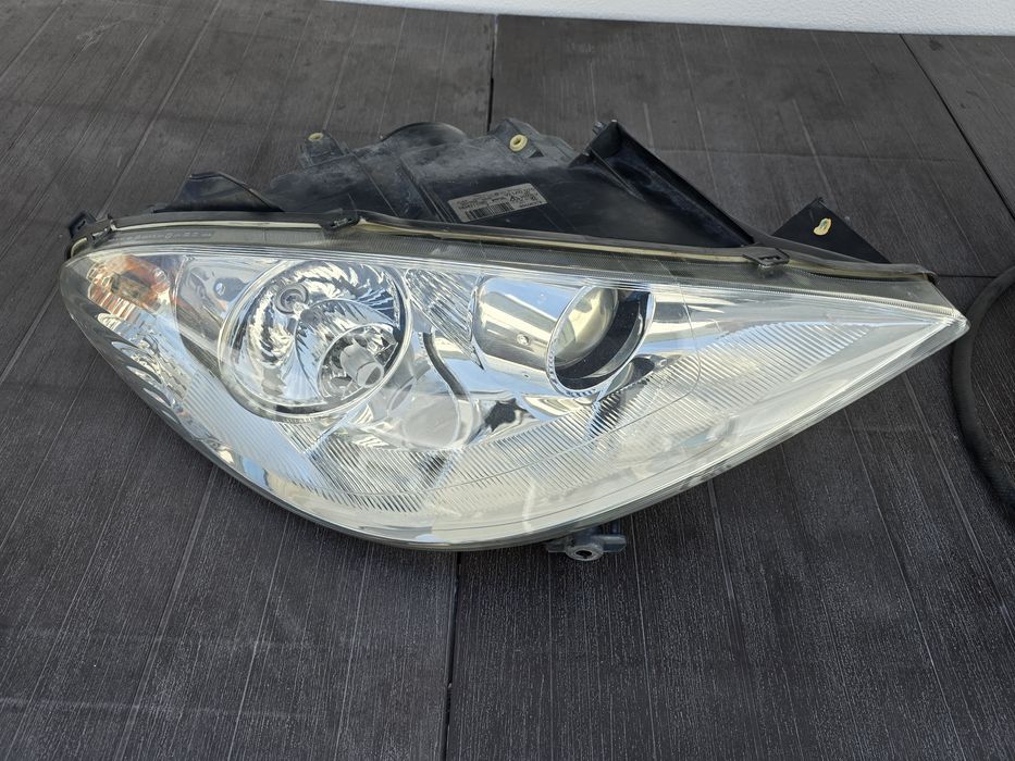 Farol Xenon Esq e Dir para Peugeot 807