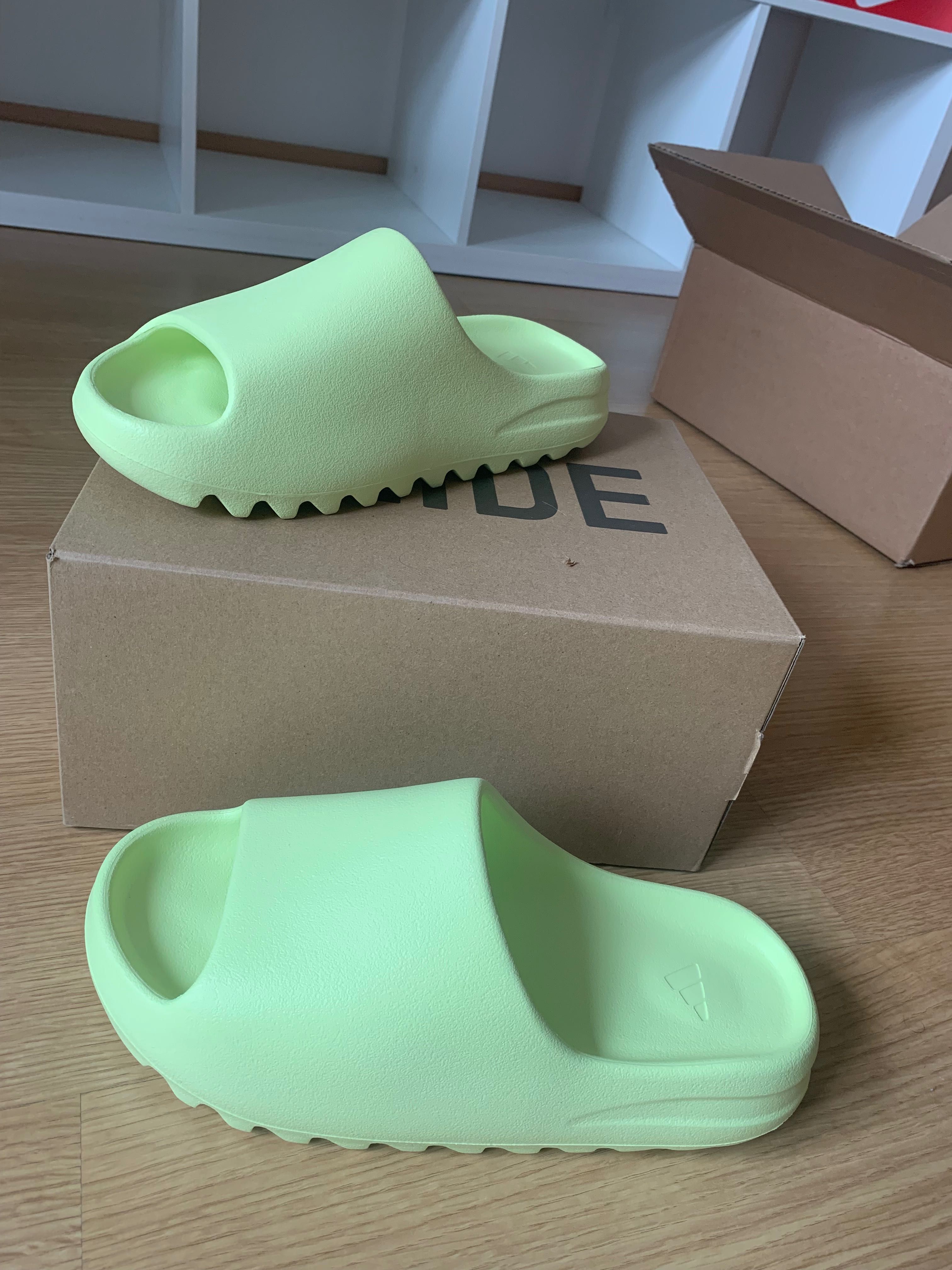 Adidas Yeezy Slide Gllow Green