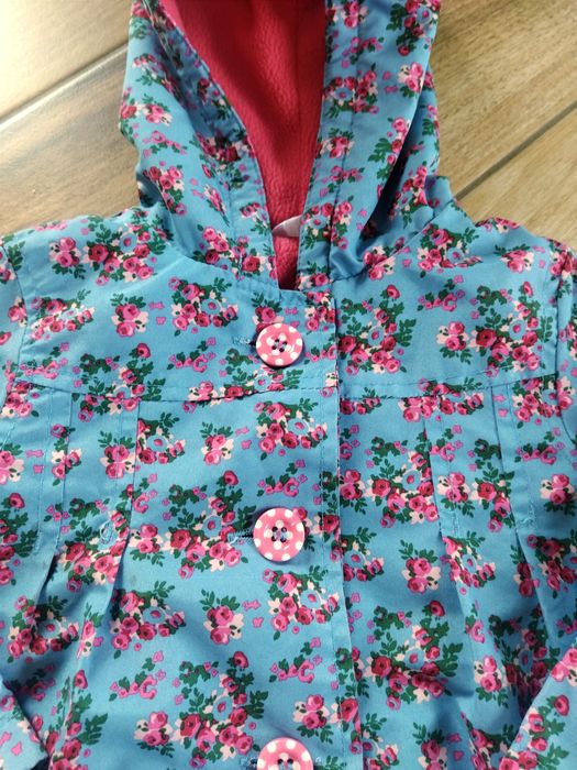 Kurtka przejściowa wiatrówka dla dziewczynki rozmiar 86 kwiaty polar
