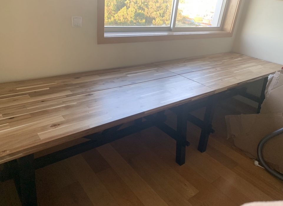 Mesa Acácia com 160cm