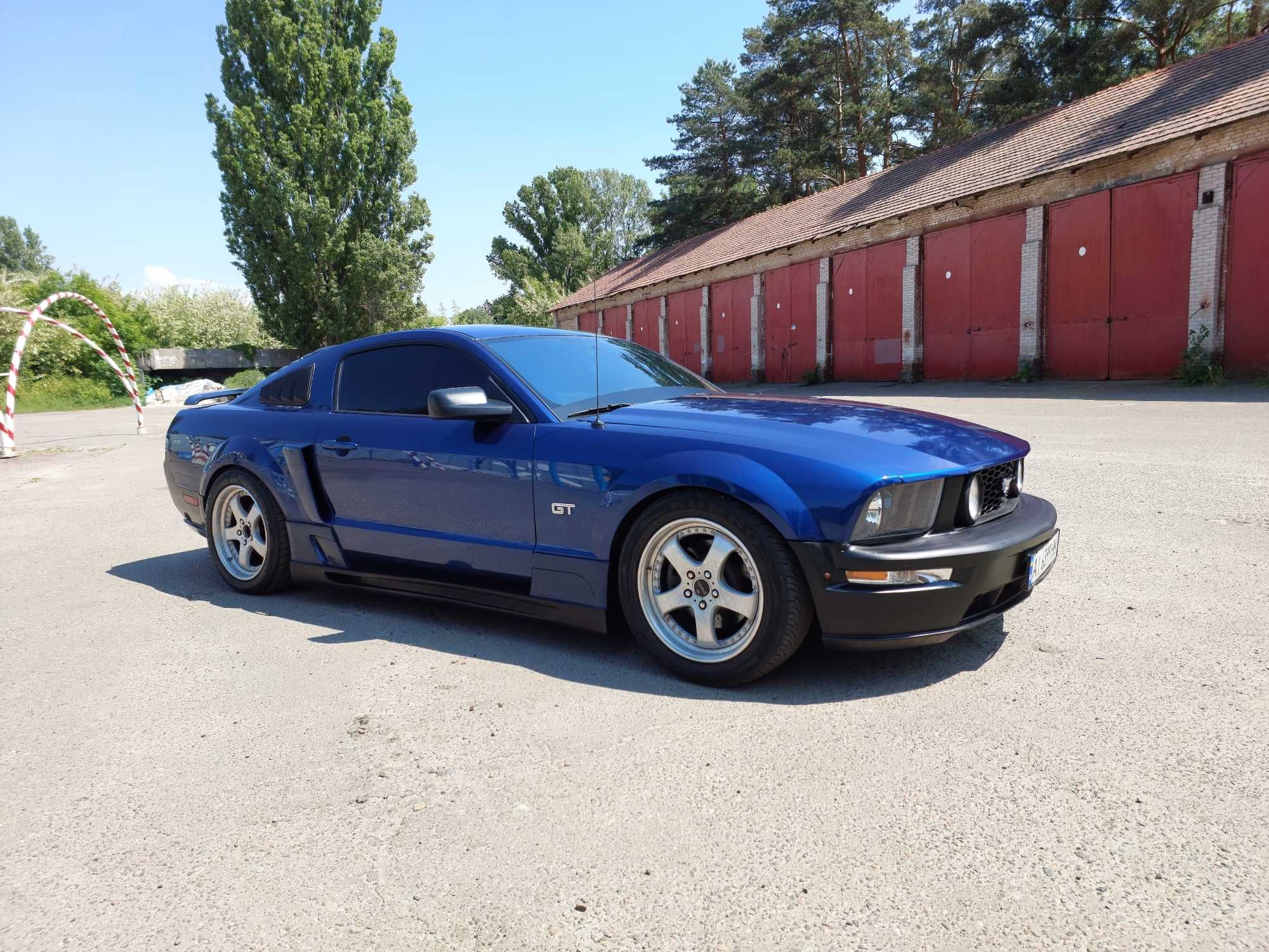 СРОЧНО Ford Mustang GT !!!