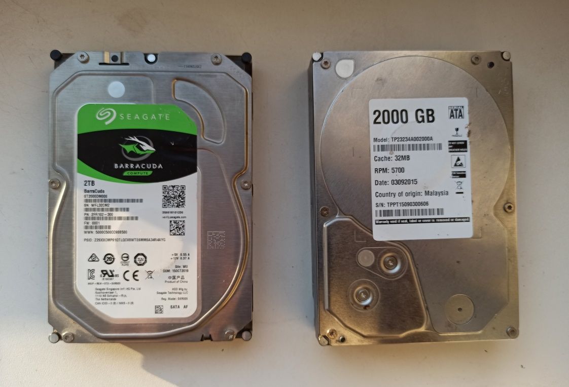 HDD диск на 2тб.