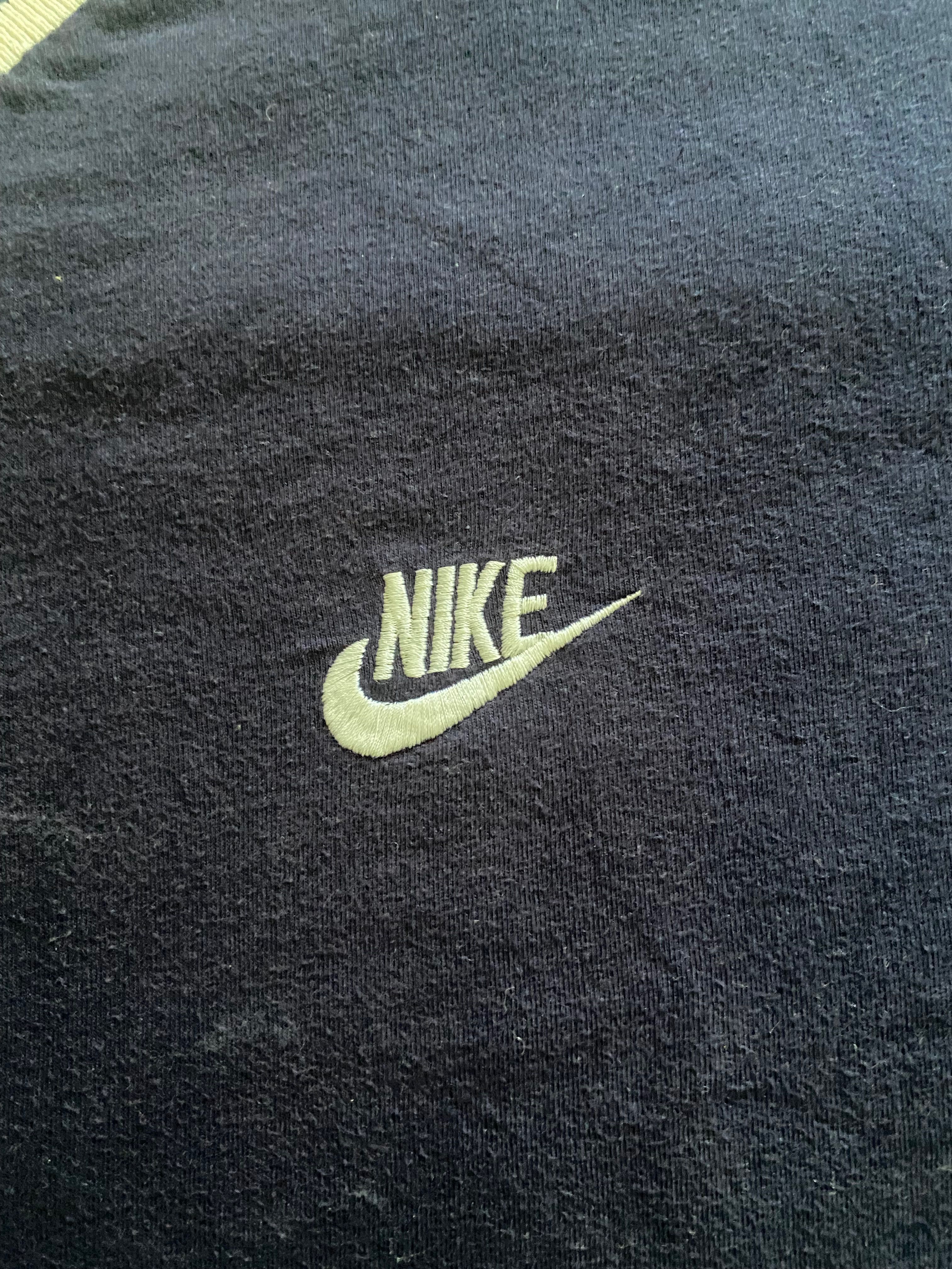 T-shirt Nike- Tamanho S - Vintage