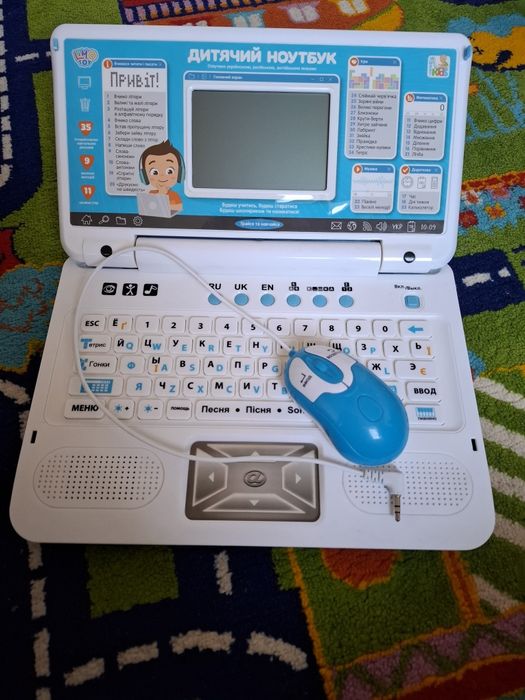 Дитячий навчальний ноутбук