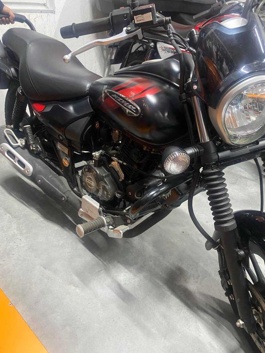Bajaj Avenger strit cruiser 220 новий