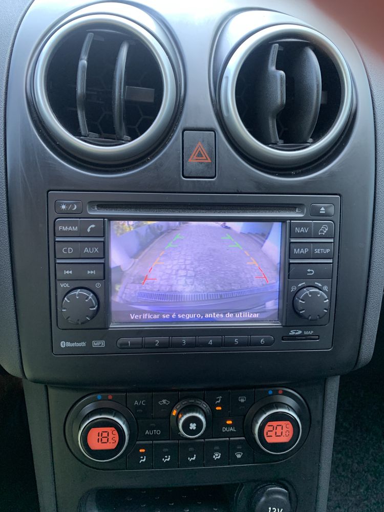 Nissan Qashqai 1.5 dci PureDrive // 140 mil kms// equipamento sport