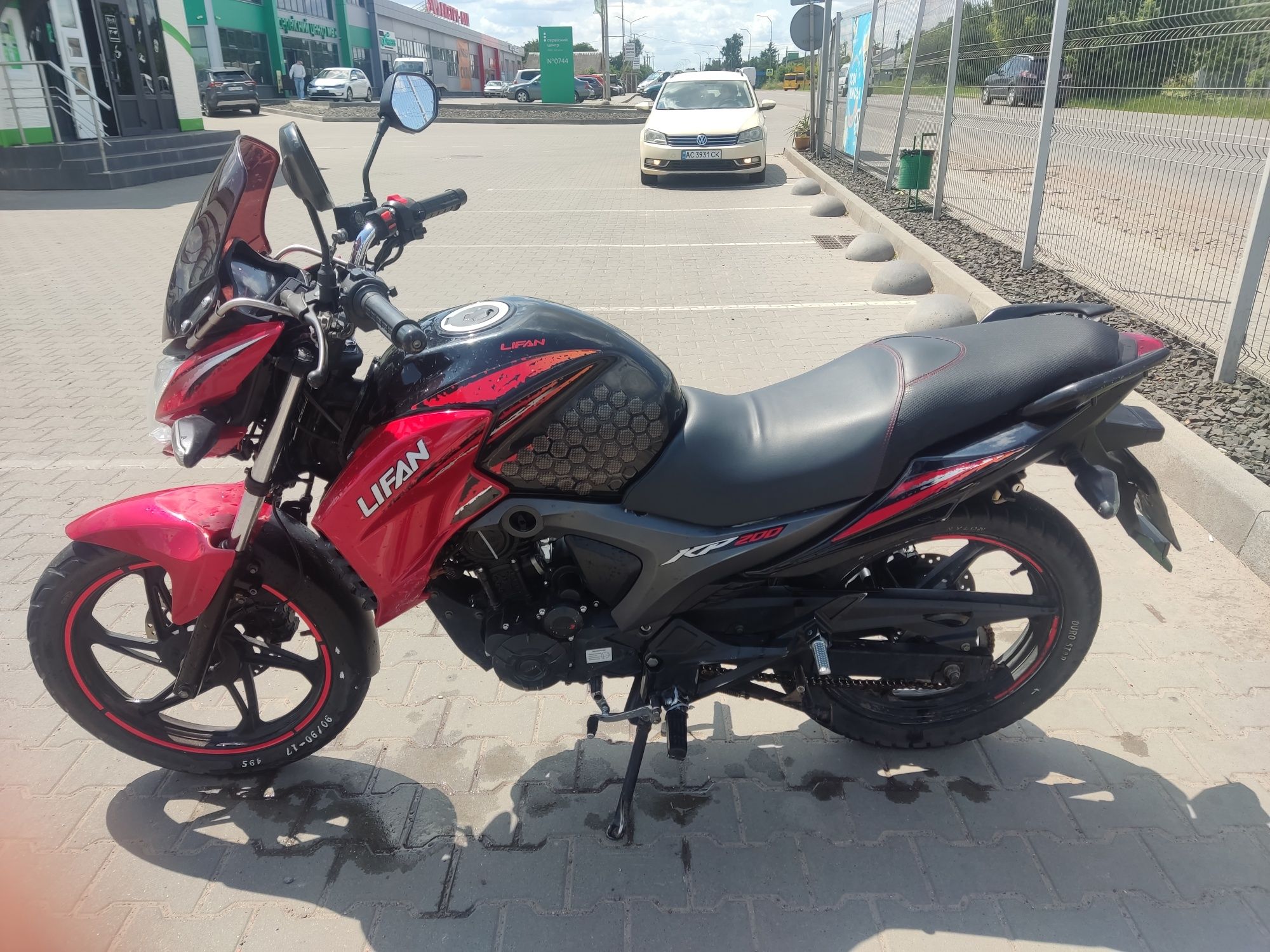 Продам Lifan kp200