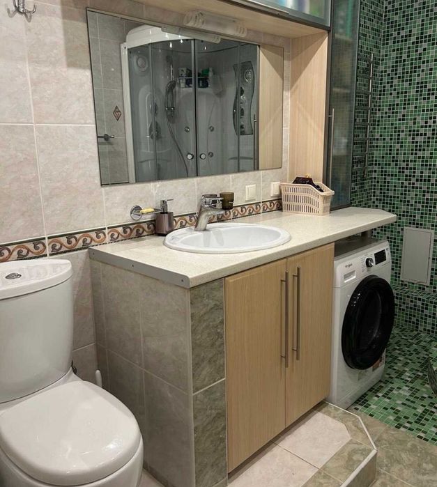 4-кімнатна квартира в центрі міста по вул. Ріхтера