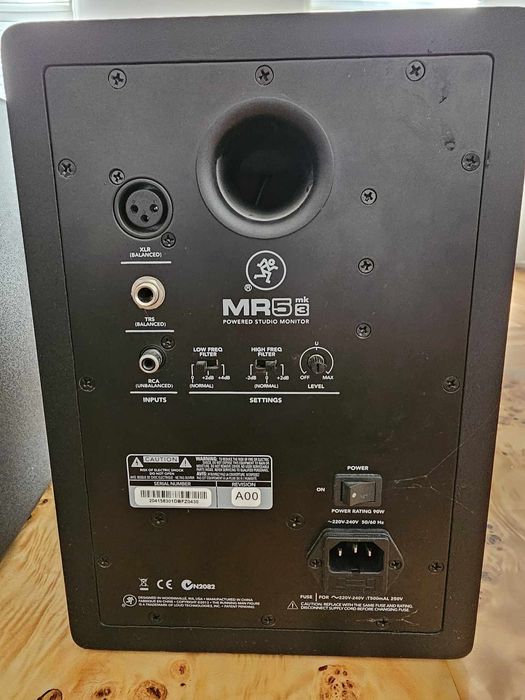 Monitory studyjne MACKIE MR5 MK3