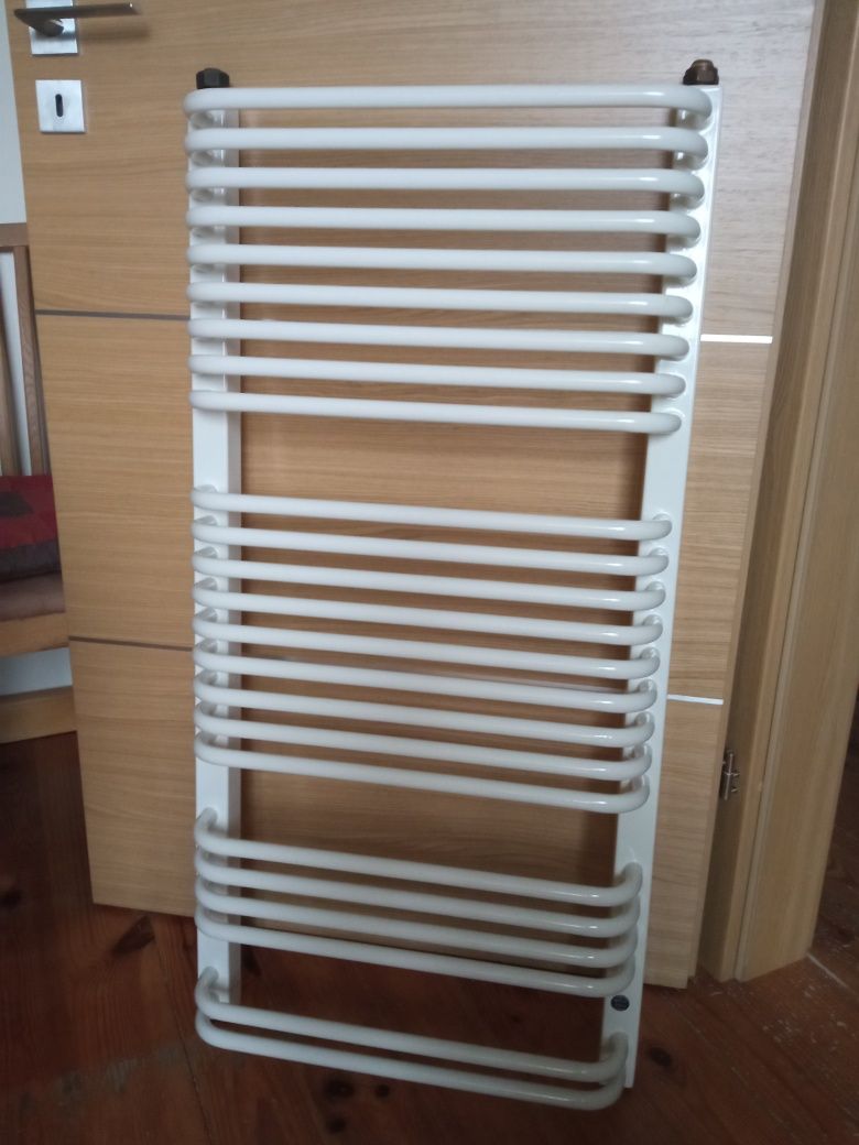 Grzejnik łazienkowy Instal Projekt 105 x 52 cm